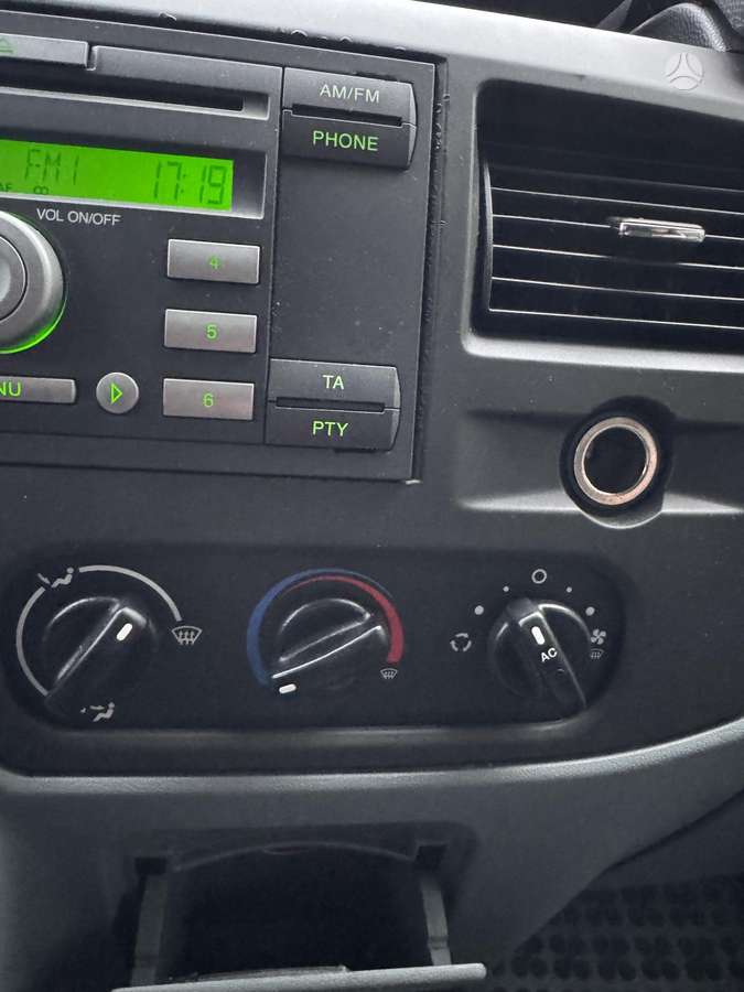 Ford Transit 2011 — photo 14