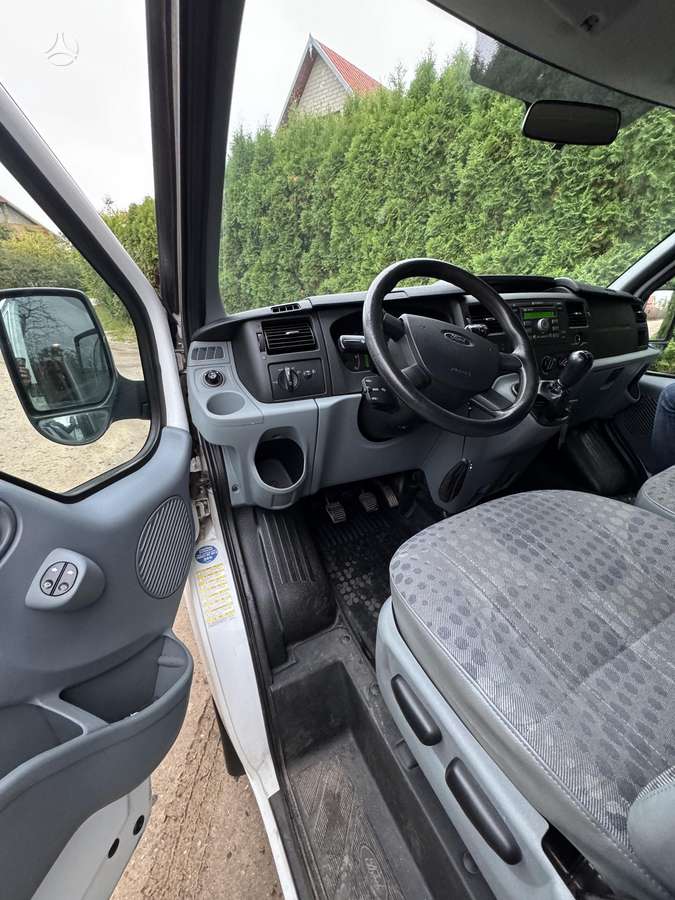 Ford Transit 2011 — photo 15