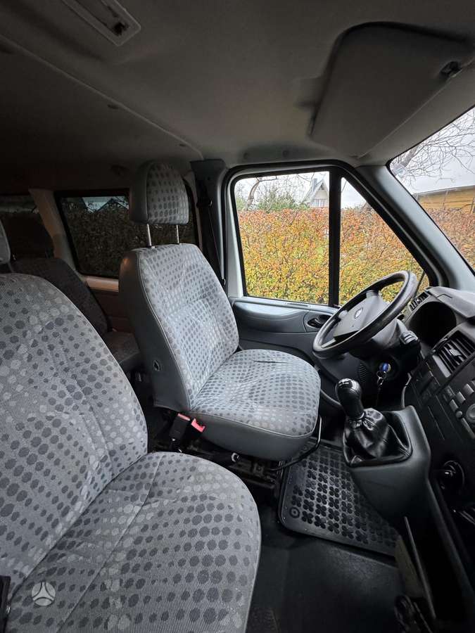 Ford Transit 2011 — photo 18
