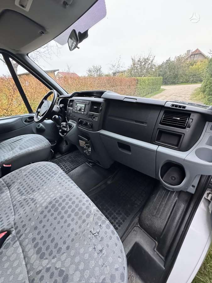 Ford Transit 2011 — photo 19