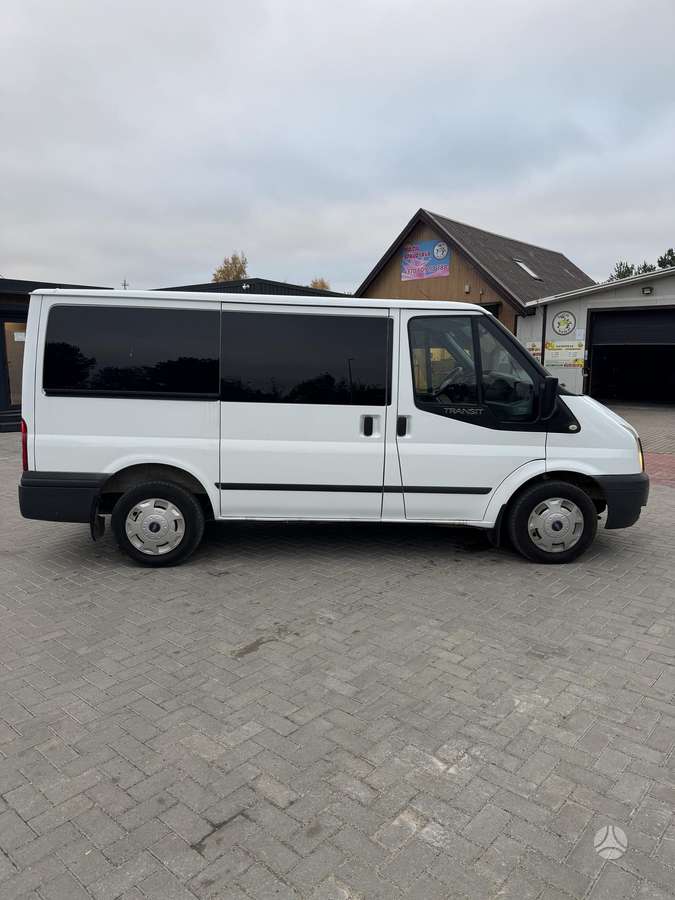 Ford Transit 2011 — engine 2200 cm³, 86 HP (63kW)