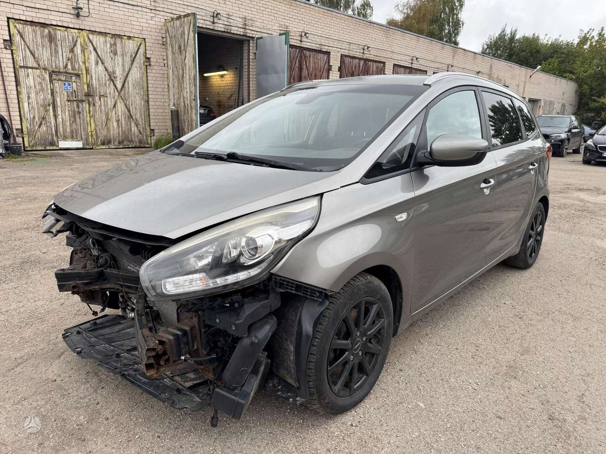 Kia Carens, 2013