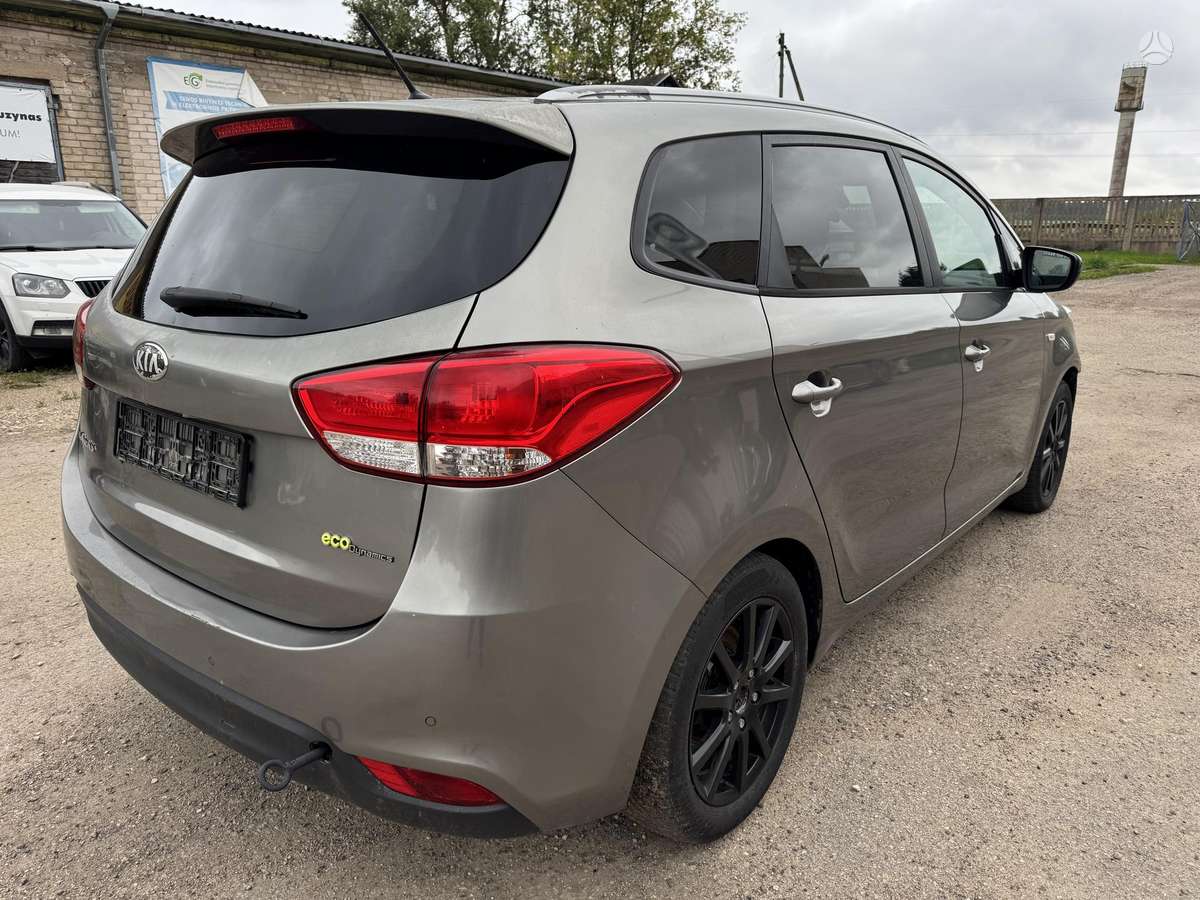 Kia Carens 2013 — photo 5