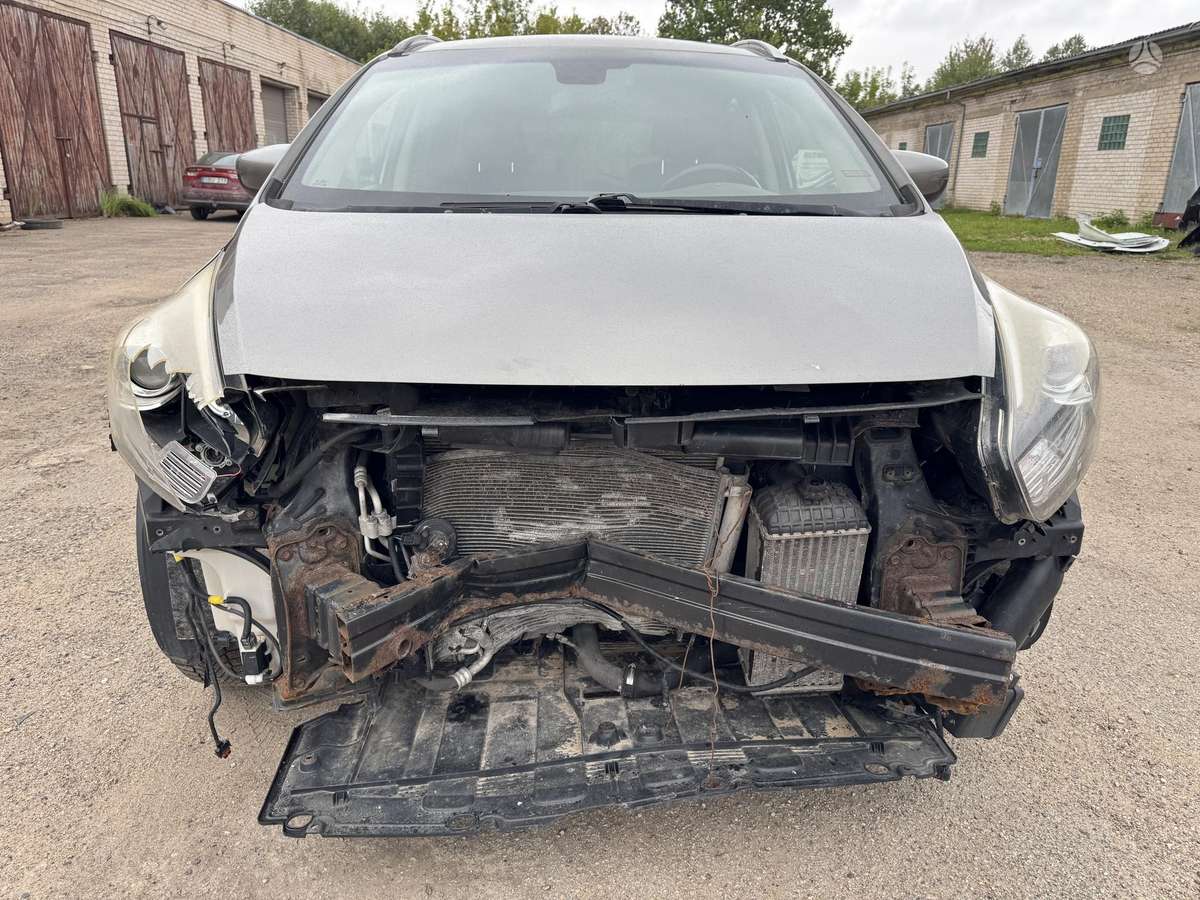 Kia Carens 2013 — photo 8