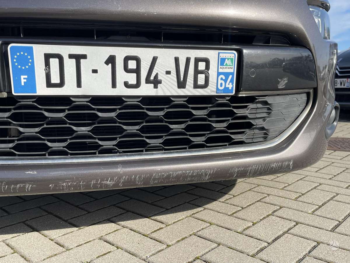 Citroen C4 2015 — салон