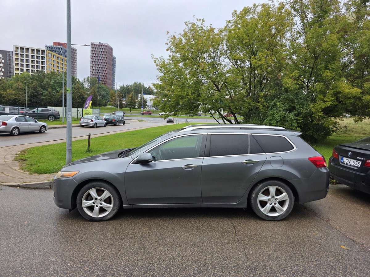 Honda Accord 2010 — engine 2199 cm³, 150 HP (110kW)
