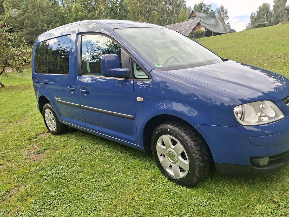 Volkswagen Caddy 2010 — двигун 1896 cm³, 105 HP (77kW)