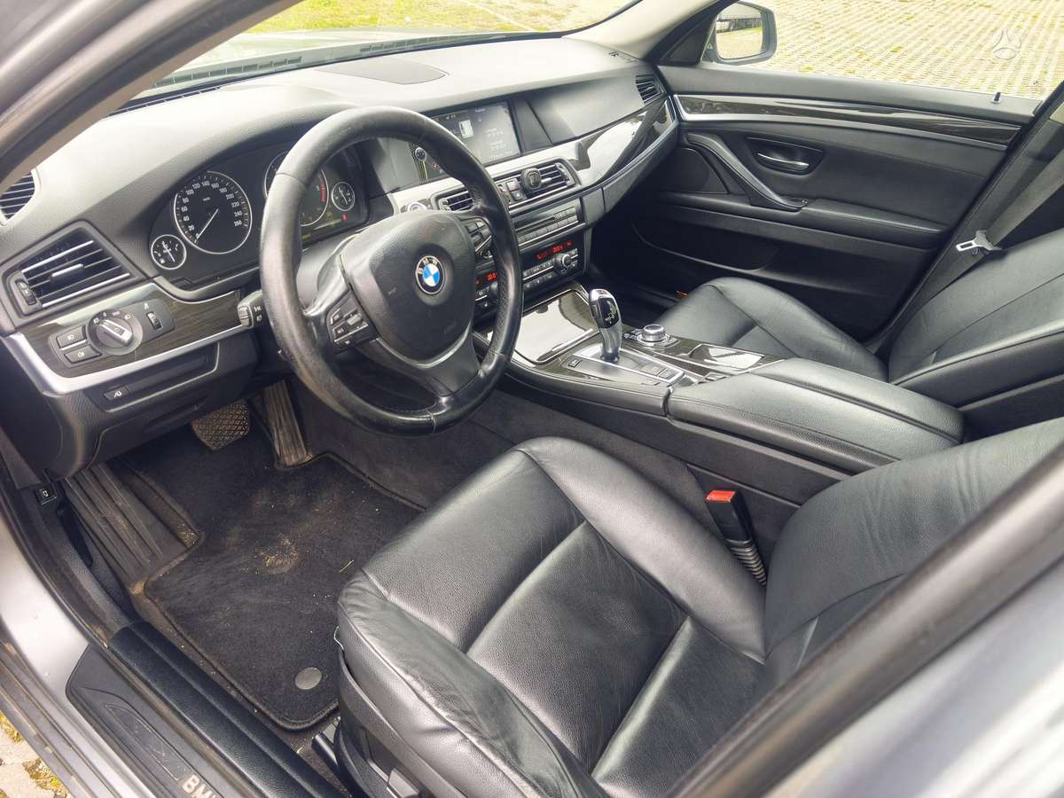 BMW 520 2010 — photo 13