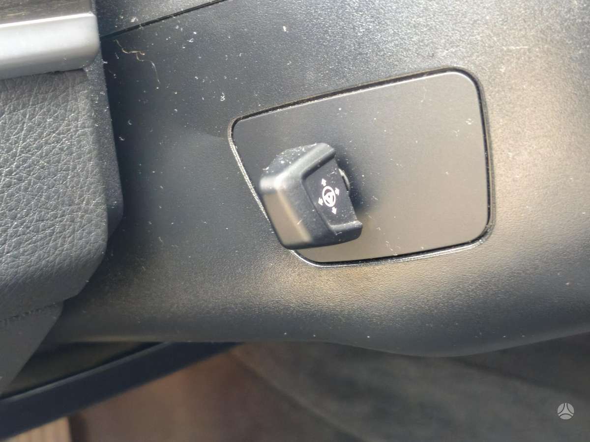 BMW 520 2010 — photo 24