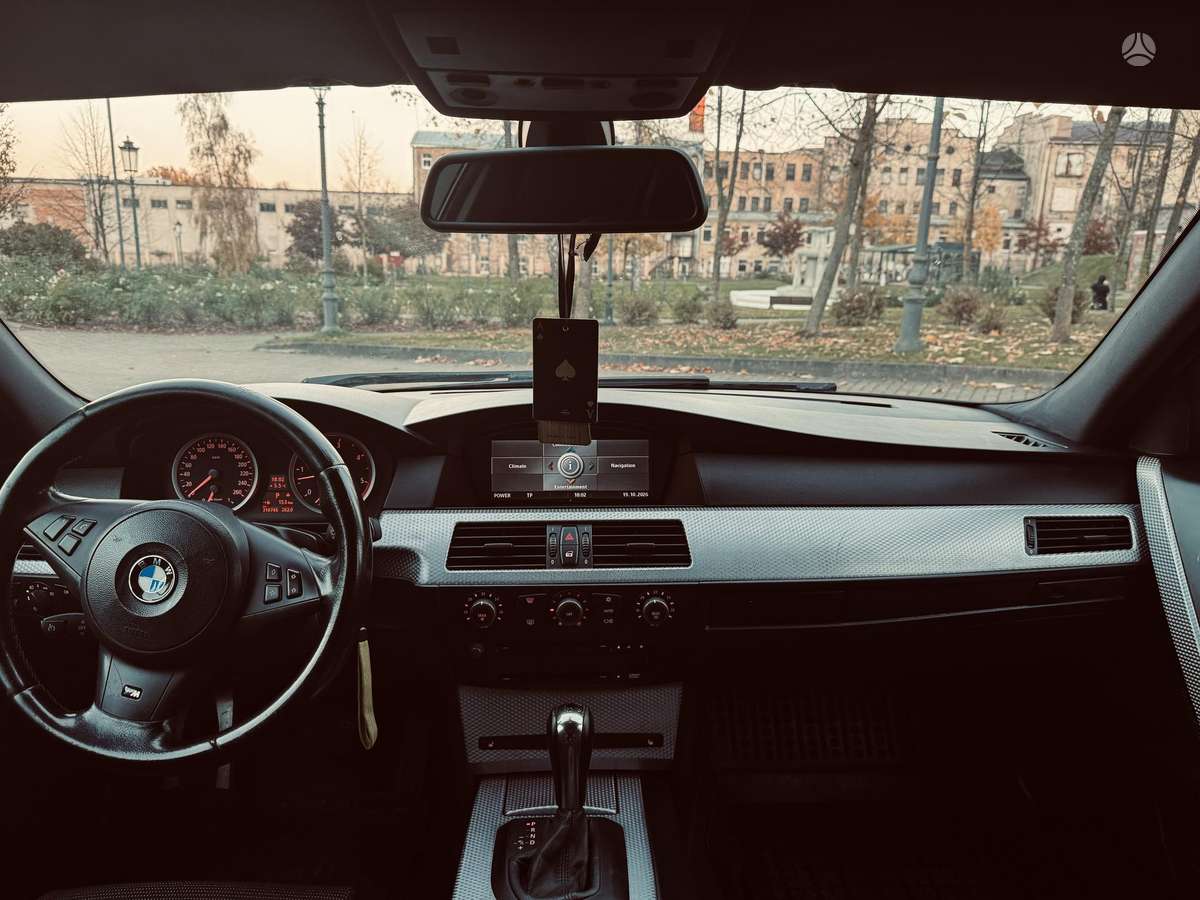 BMW 530 2006 — photo 5