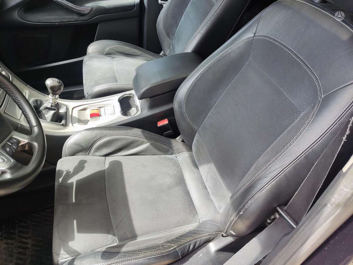 Ford C-MAX 2008 — photo 13