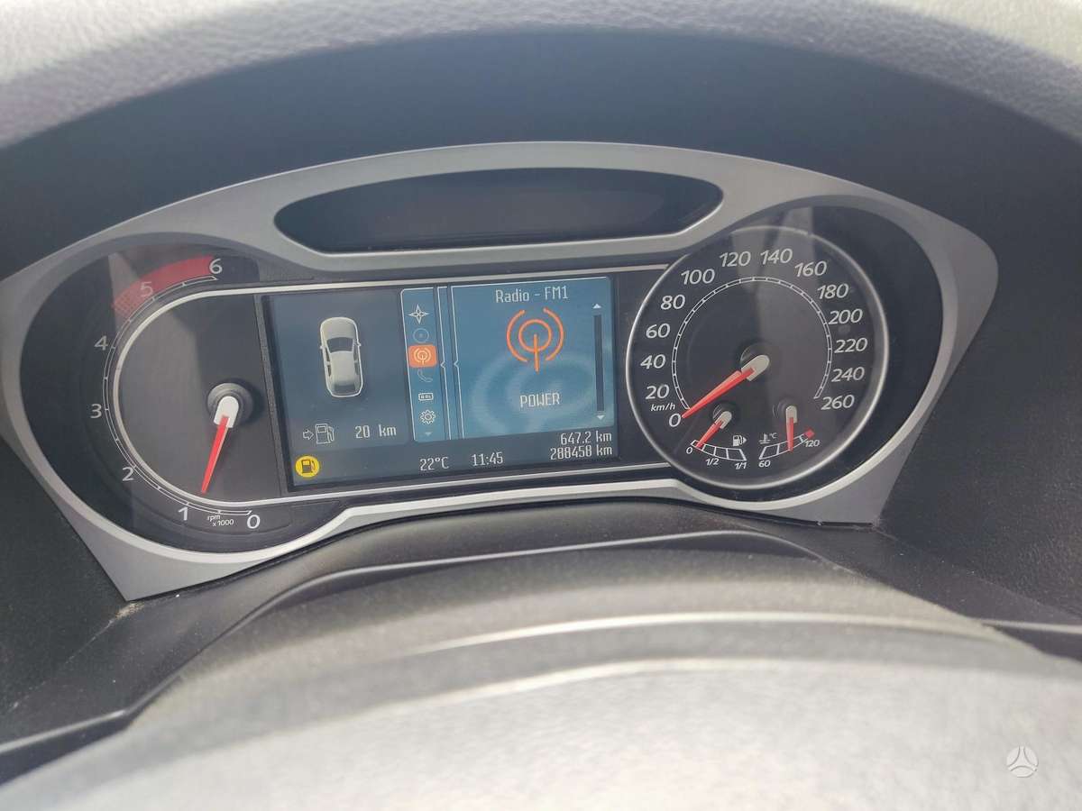 Ford C-MAX 2008 — photo 17