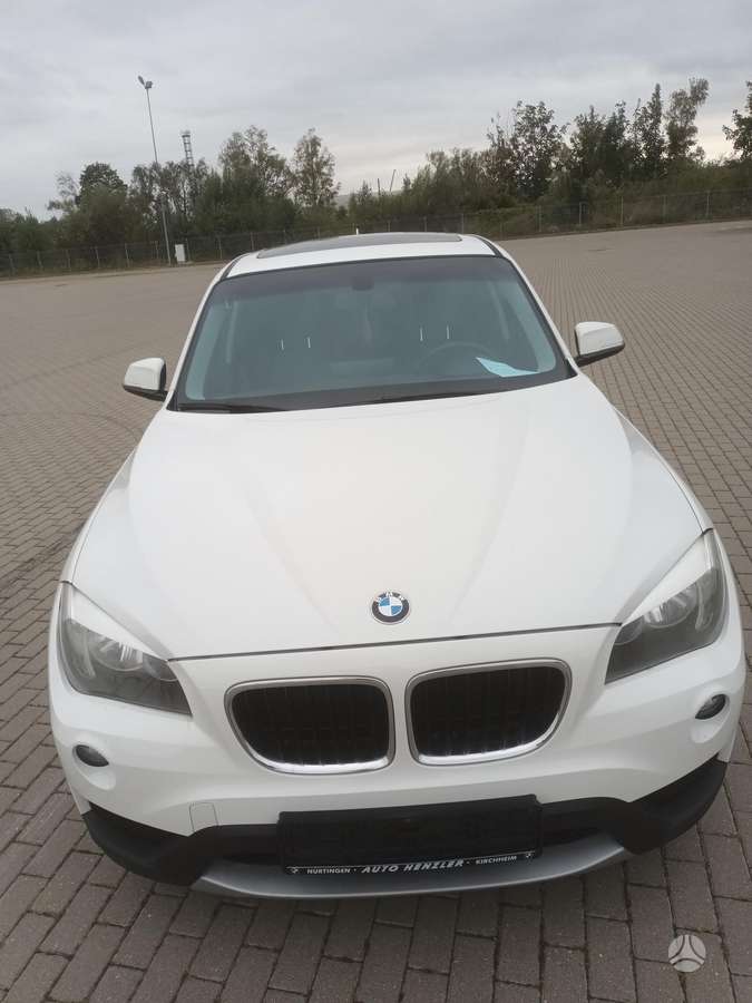 BMW X1 2012 — вигляд ззаду