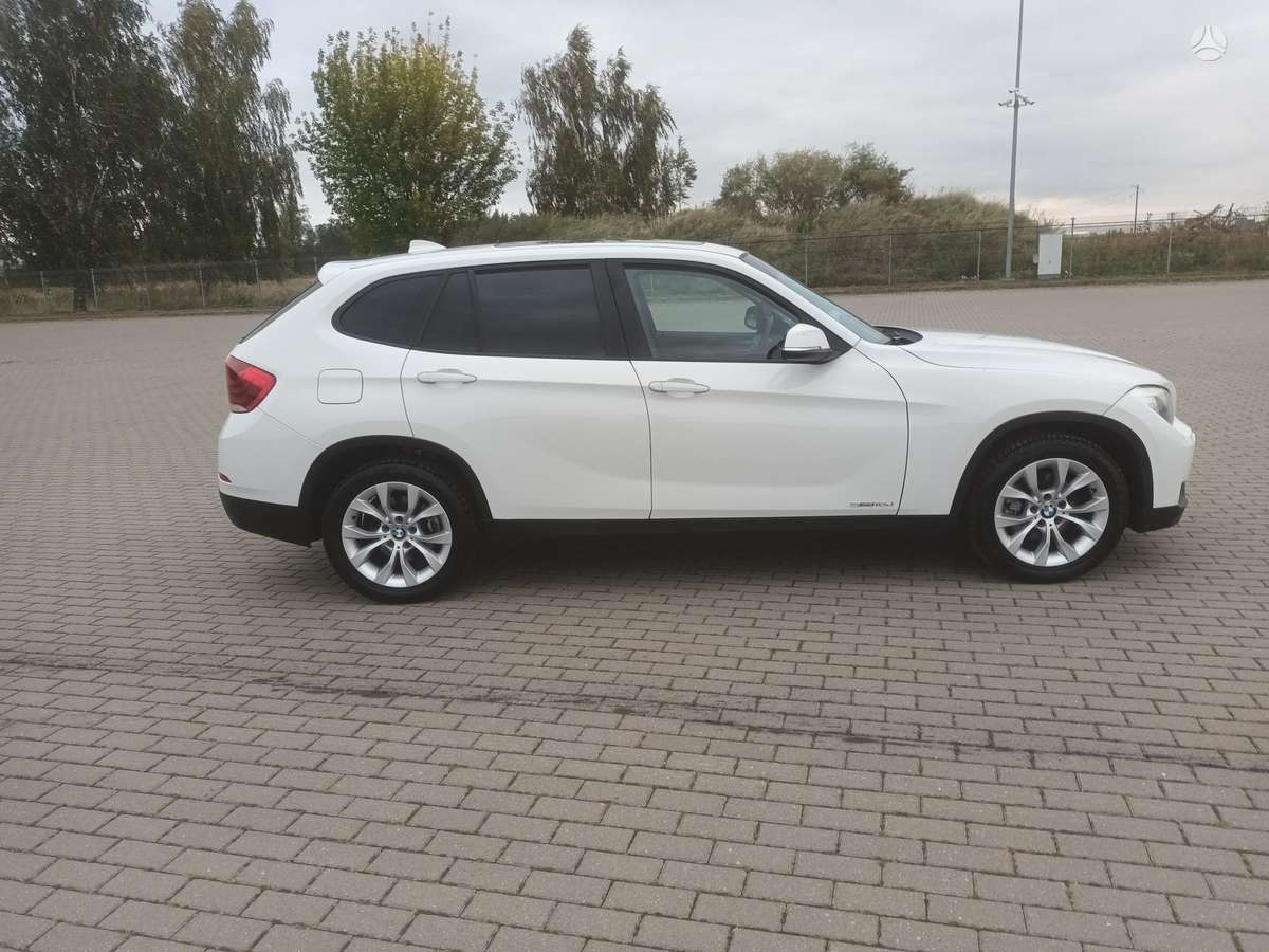 BMW X1 2012 — фото 8