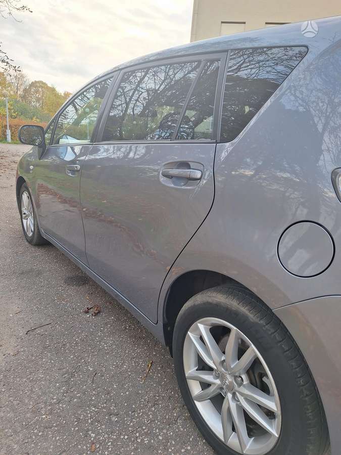 Toyota Verso 2010 — photo 9