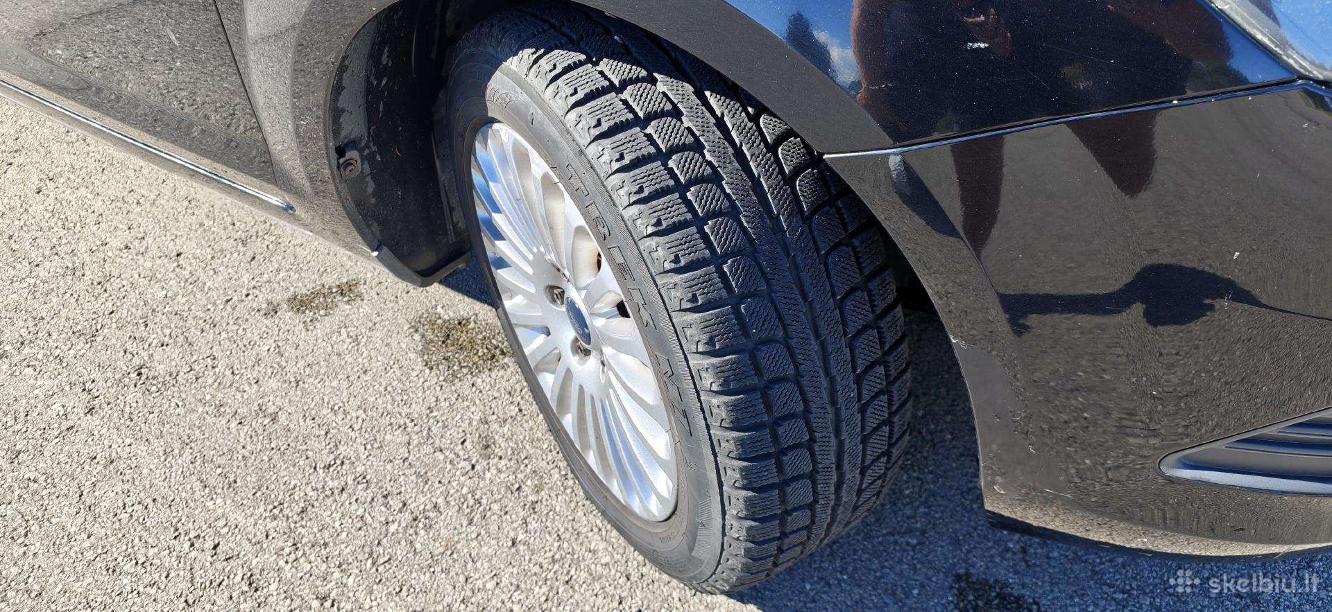 Ford Focus 2009 — photo 29