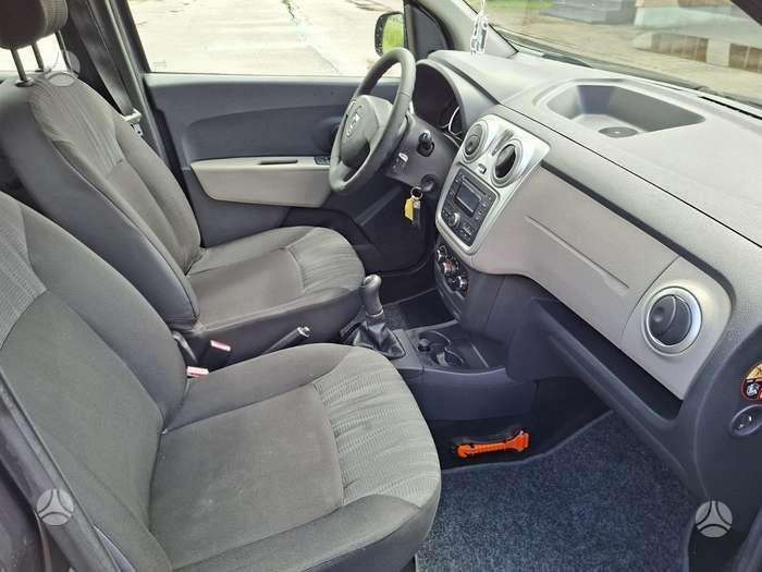 Dacia Logan 2014 — photo 10