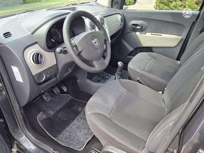 Dacia Logan 2014 — photo 11