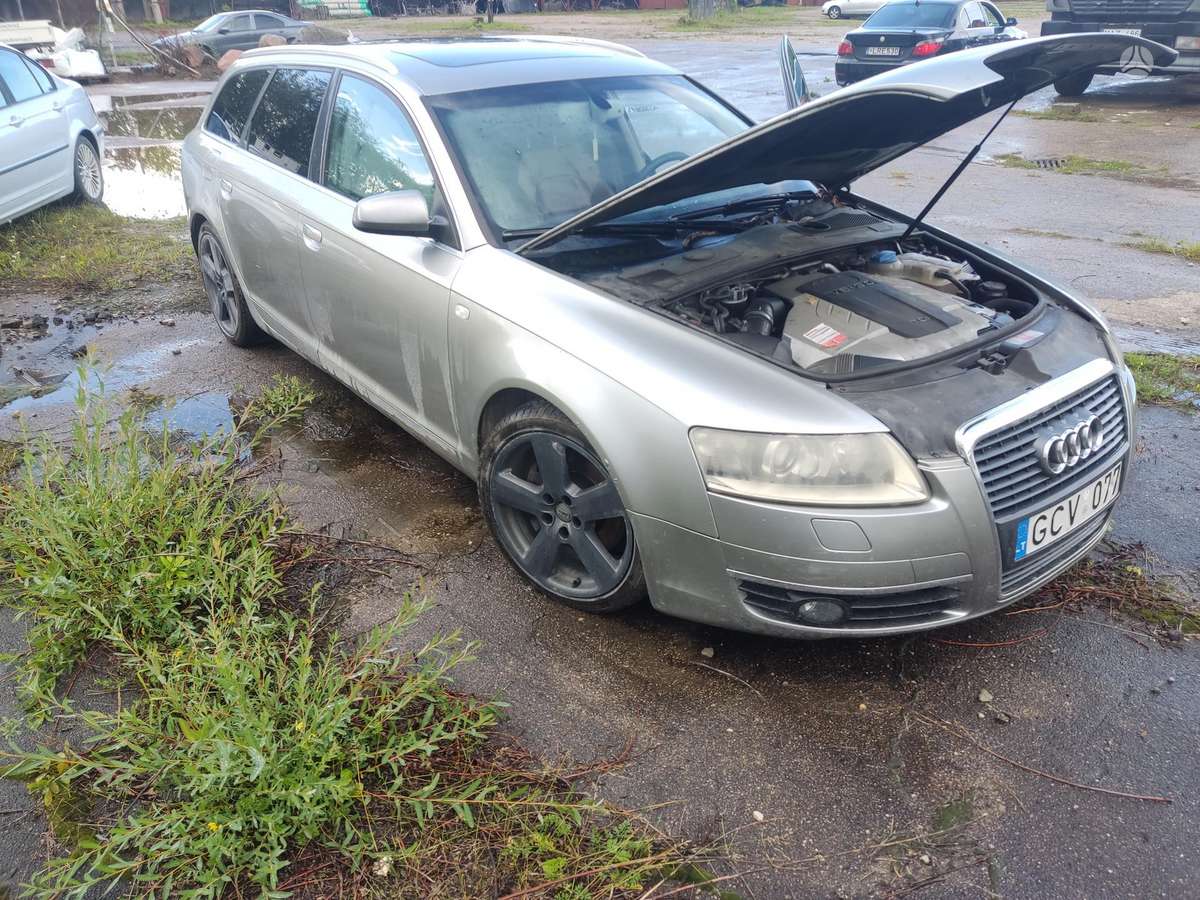 Audi A6 2006 — вигляд ззаду