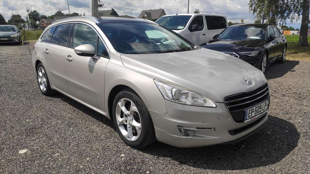 Peugeot 508 2012 — салон