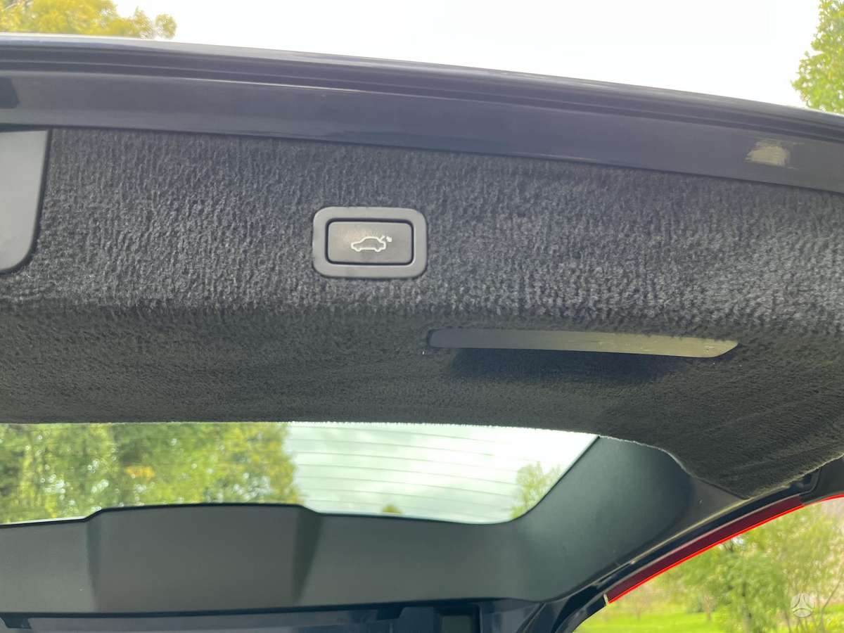 Volvo V70 2012 — photo 14