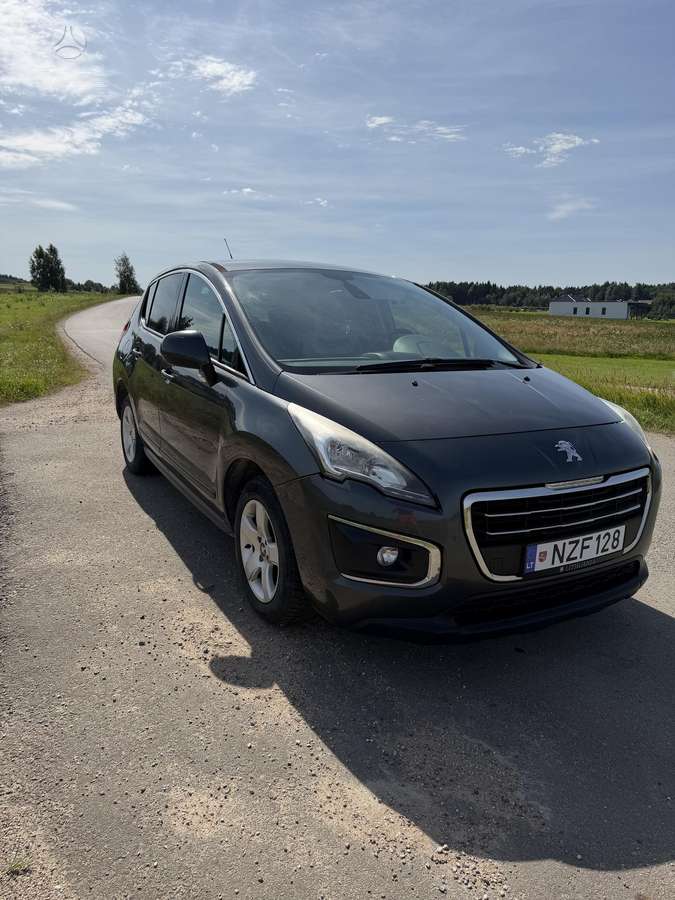 Peugeot 3008 2014 — rear view