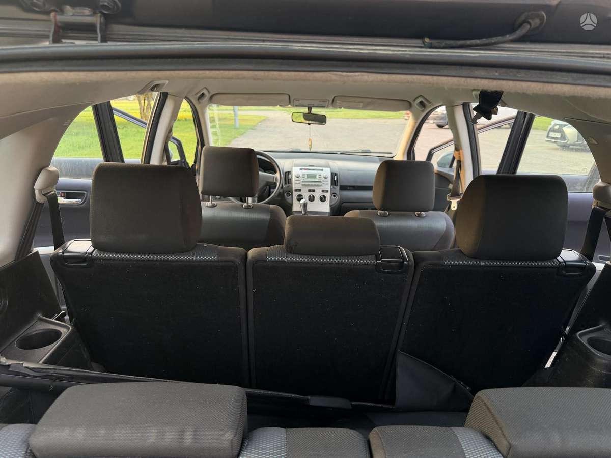 Toyota Corolla 2008 — photo 11