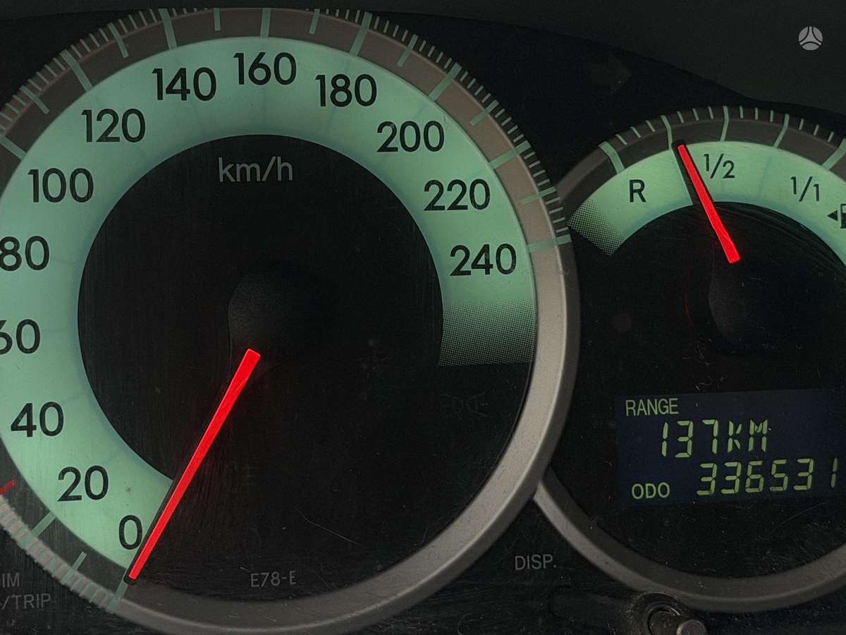 Toyota Corolla 2008 — photo 12