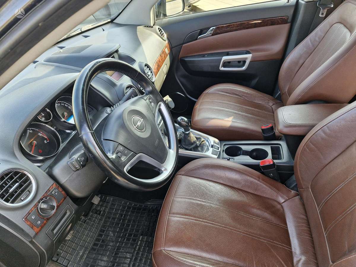 Opel Antara 2012 — photo 10