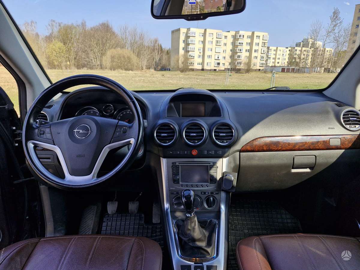 Opel Antara 2012 — photo 11