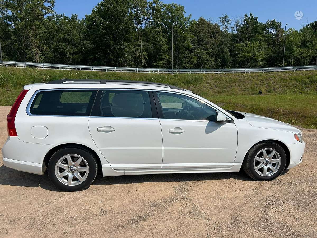 Volvo V70 2012 — двигун 1560 cm³, 114 HP (84kW)