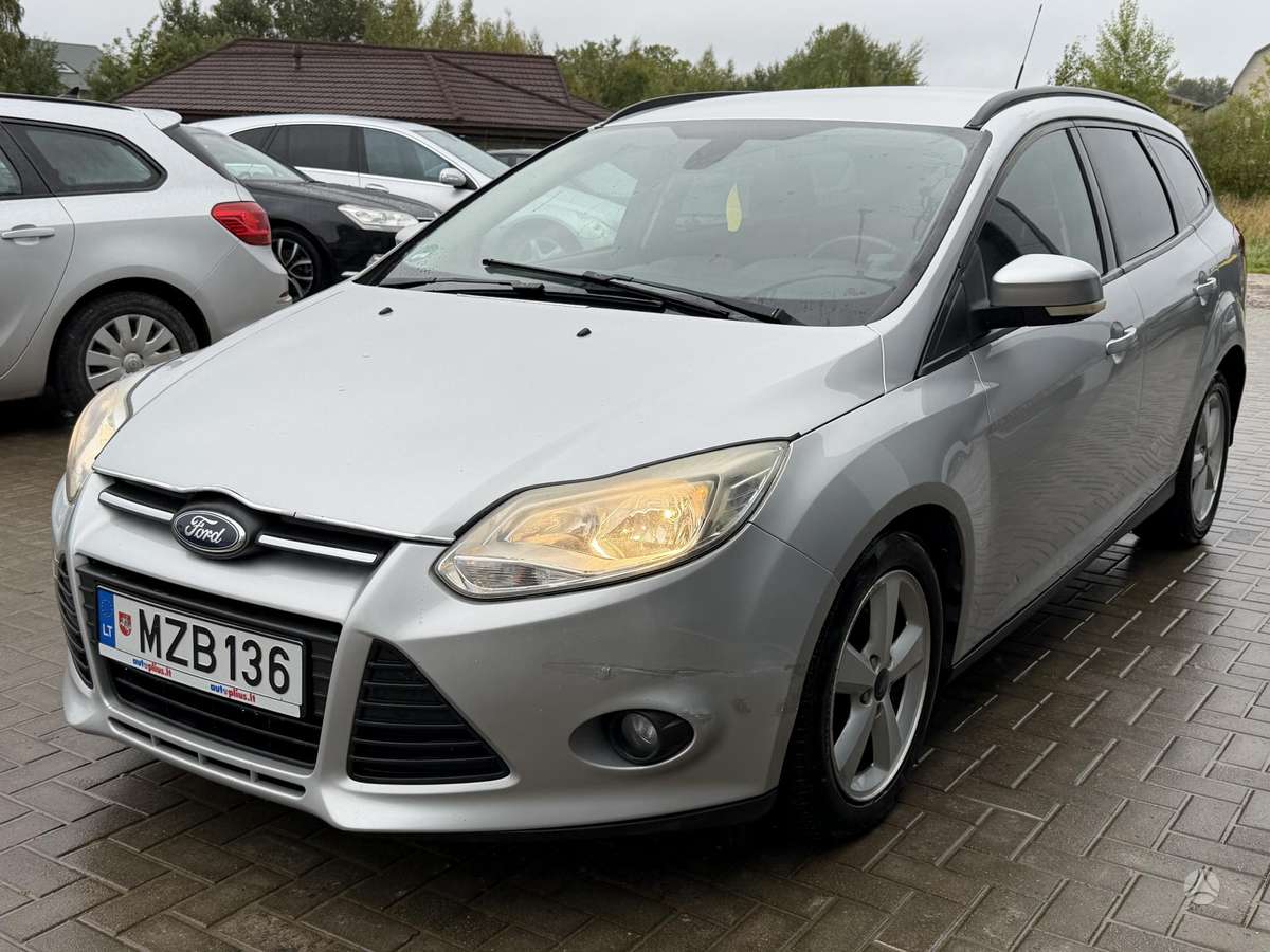 Ford Focus 2011 — engine 1997 cm³, 140 HP (103kW)