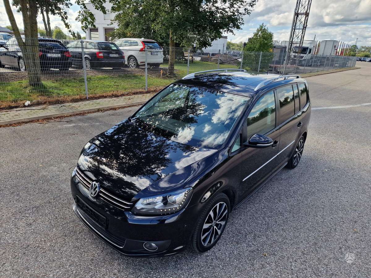 Volkswagen Touran, 2012