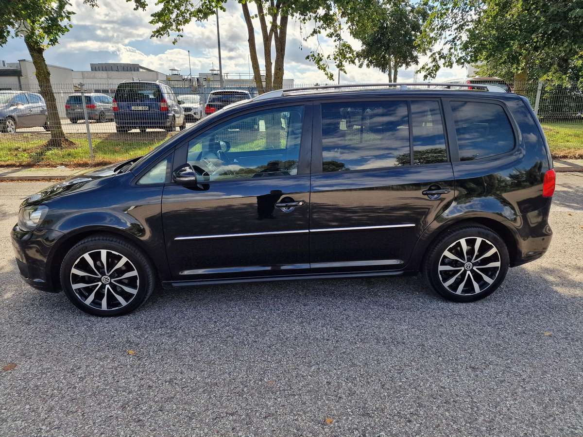 Volkswagen Touran 2012 — photo 8
