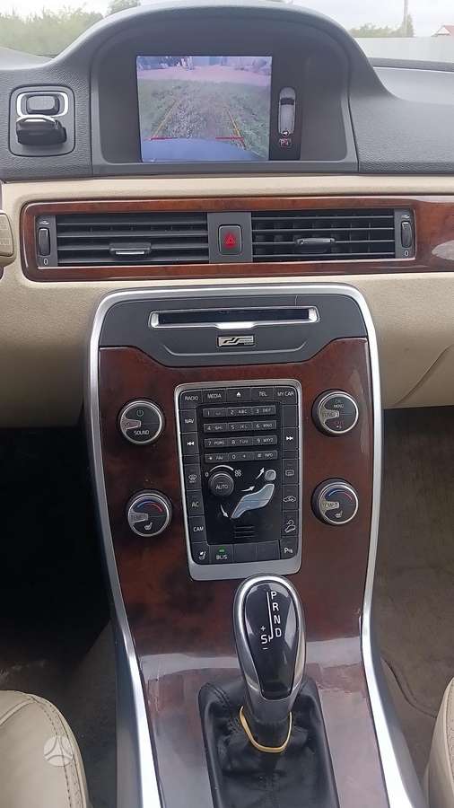 Volvo XC70 2015 — photo 15