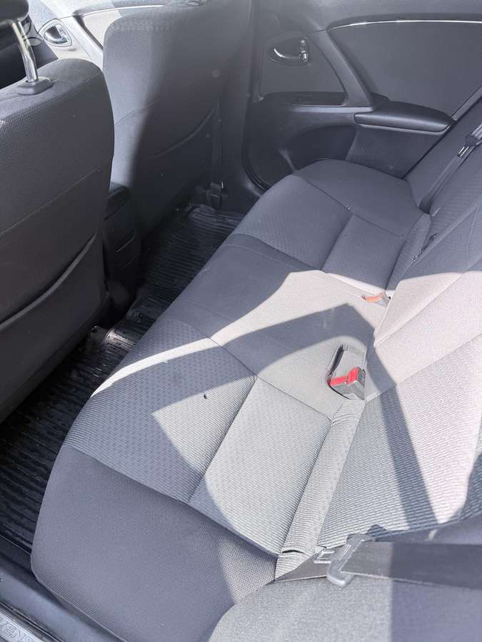 Toyota Avensis 2009 — photo 10