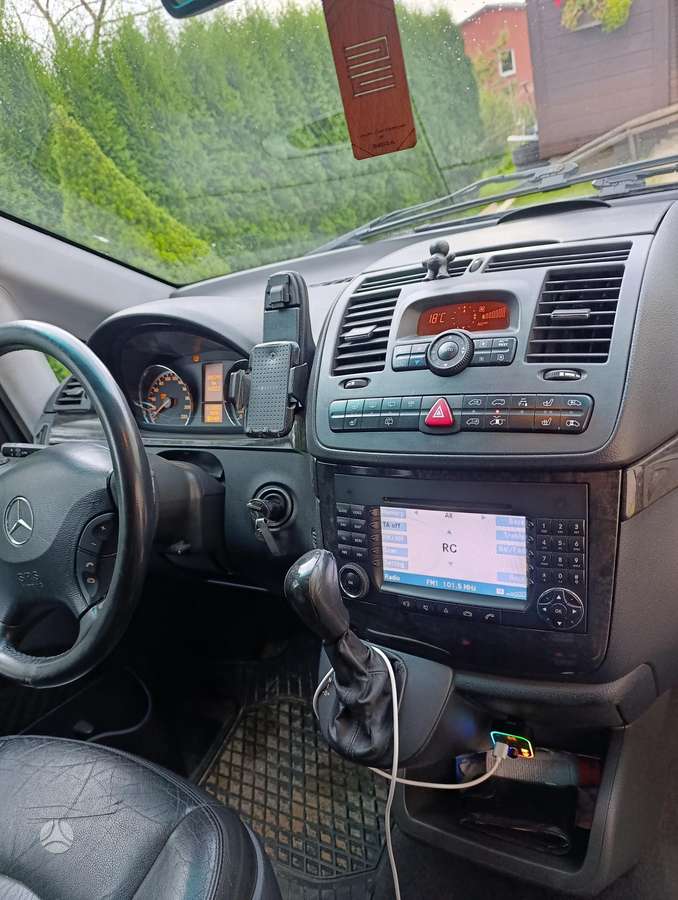 Mercedes-Benz Viano 2007 — photo 15