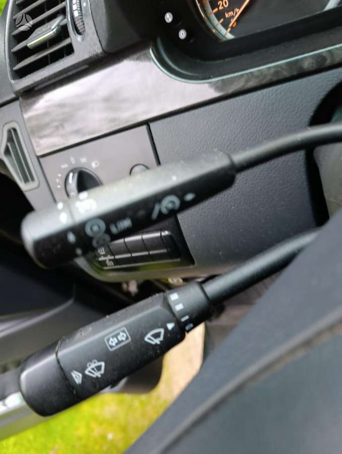 Mercedes-Benz Viano 2007 — photo 16