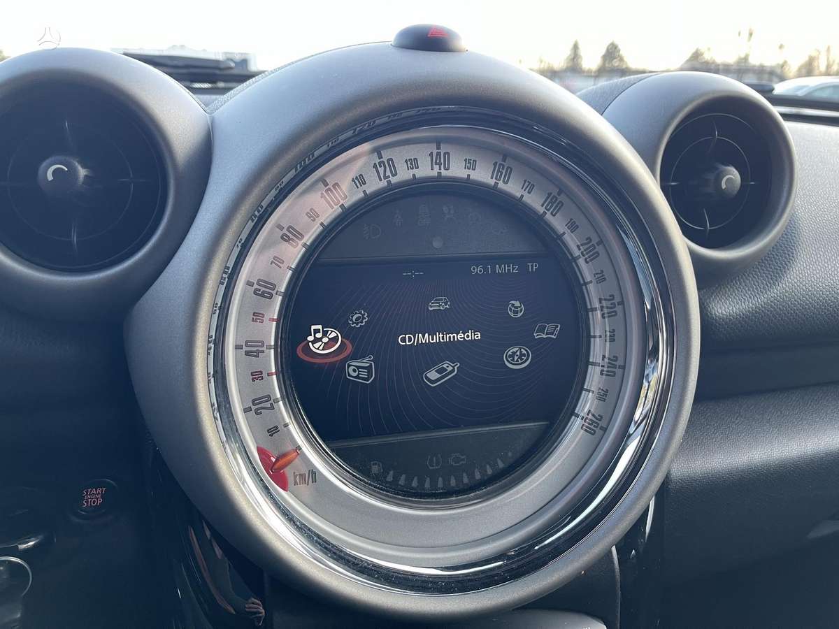 Mini Countryman 2012 — photo 17