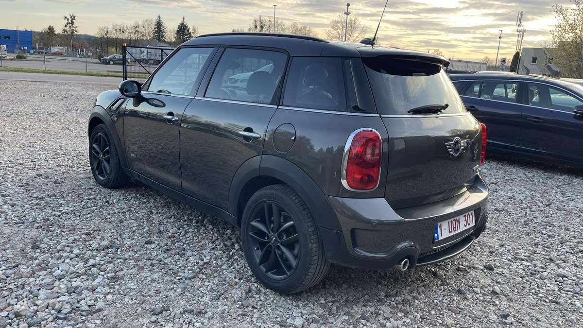 Mini Countryman 2012 — engine 1995 cm³, 136 HP (100kW)