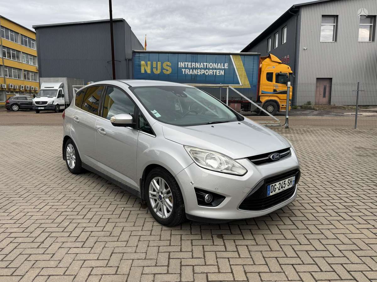 Ford C-MAX 2014 — вигляд ззаду