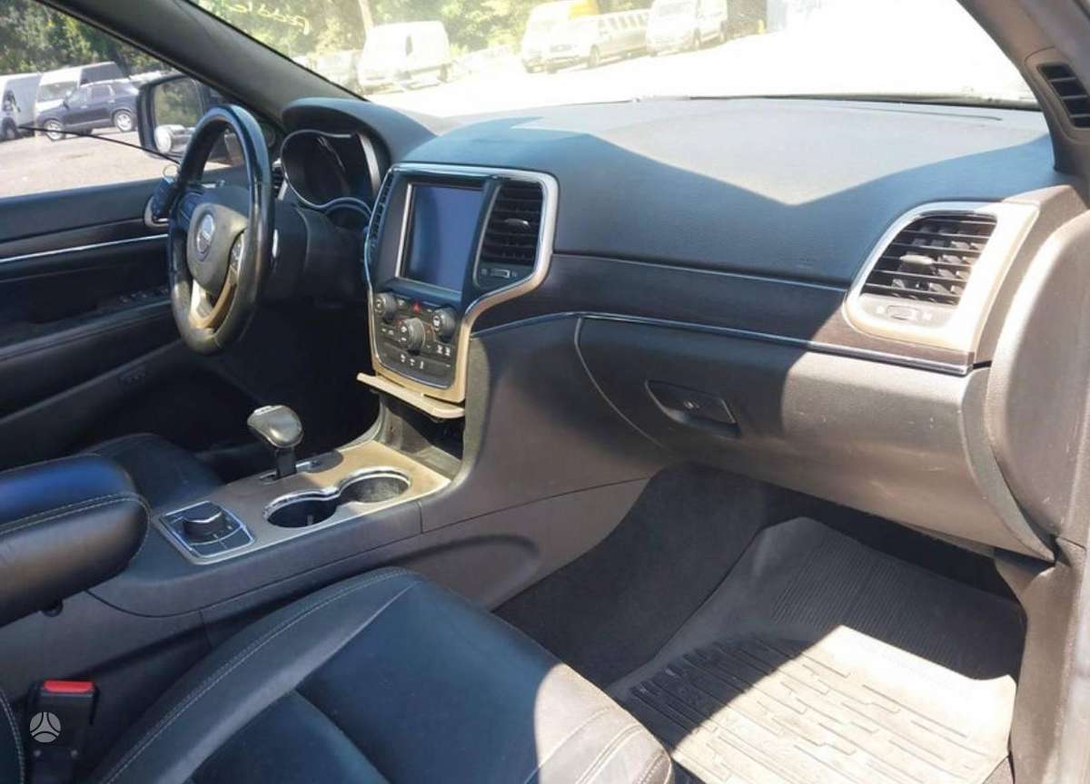 Jeep Grand 2014 — photo 9
