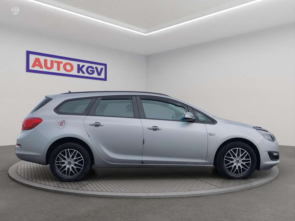 Opel Astra 2015 — photo 6