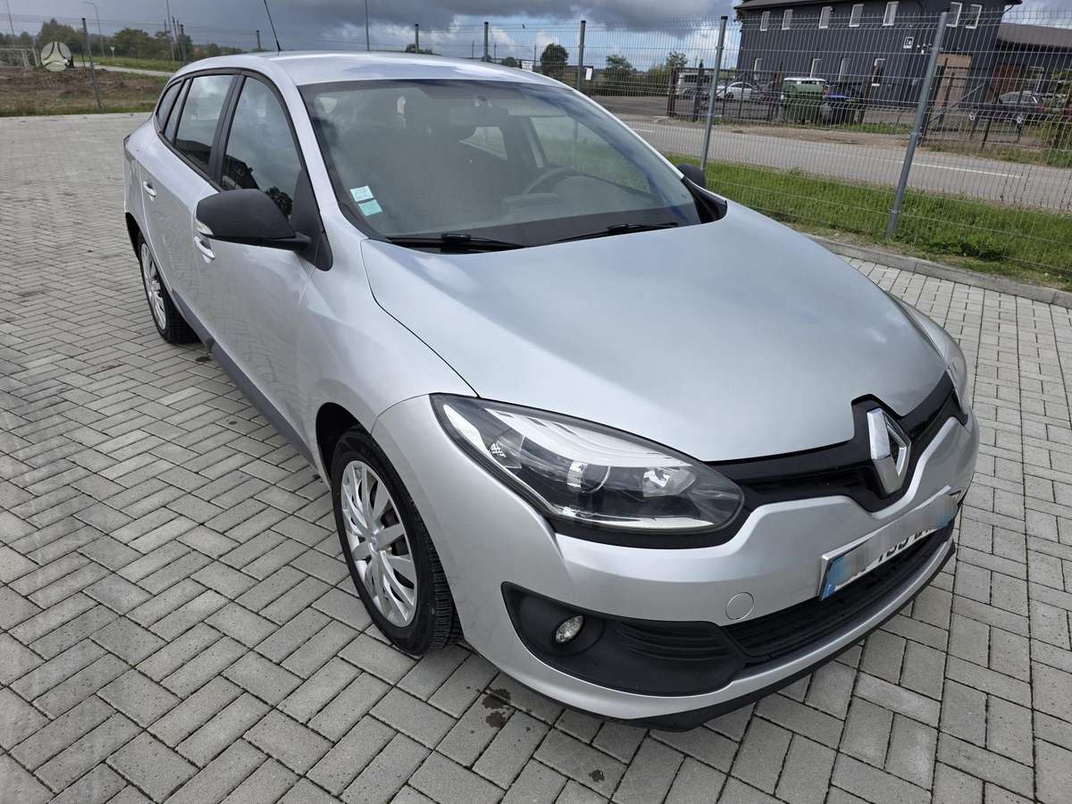 Renault Megane 2015 — rear view