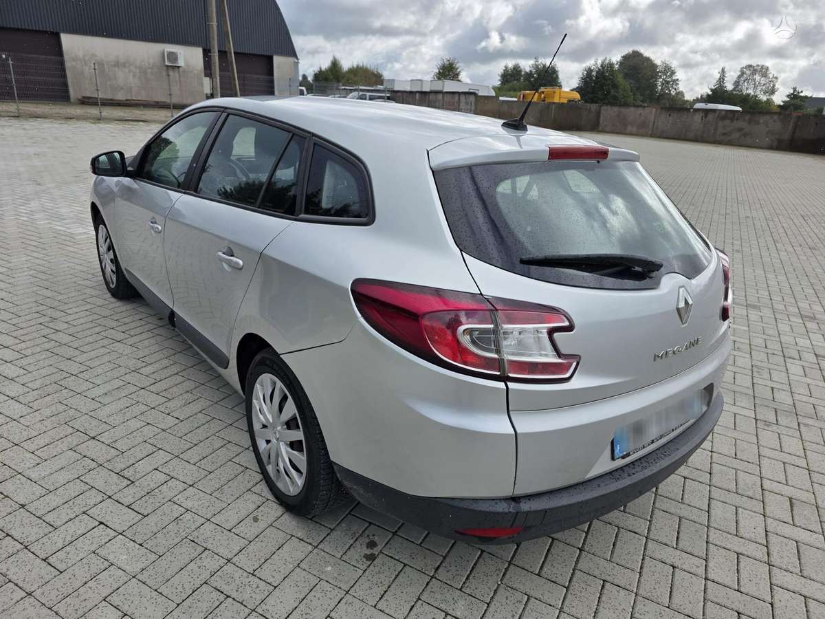 Renault Megane 2015 — engine 1461 cm³, 110 HP (81kW)