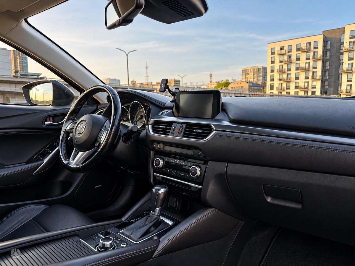 Mazda 6 2015 — фото 11