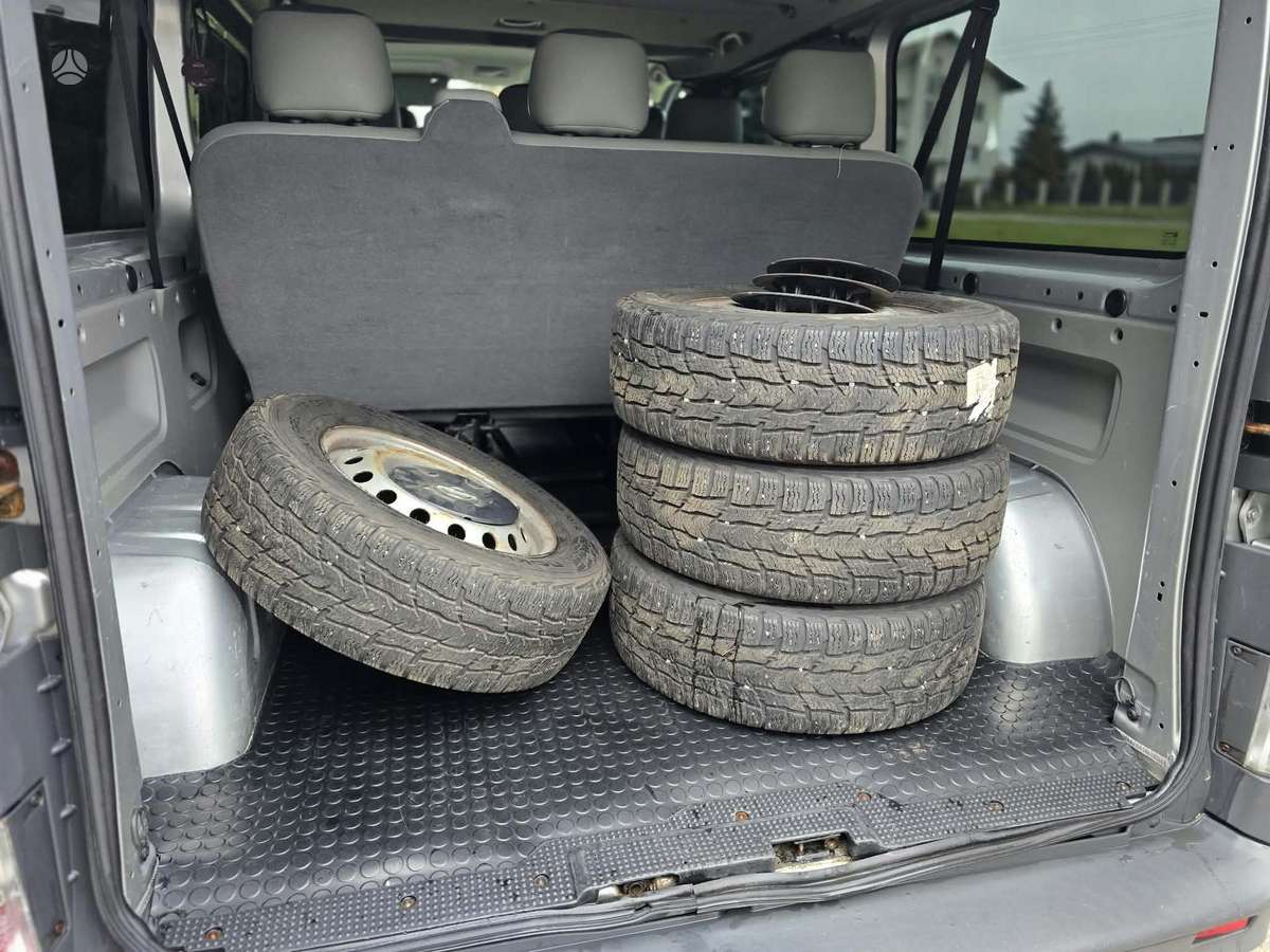 Opel Vivaro 2007 — photo 10