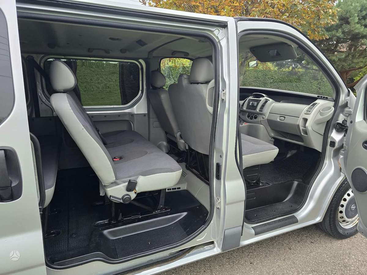Opel Vivaro 2007 — photo 7
