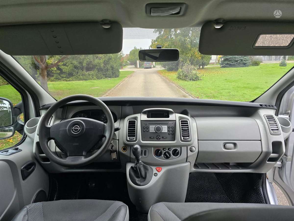 Opel Vivaro 2007 — photo 9