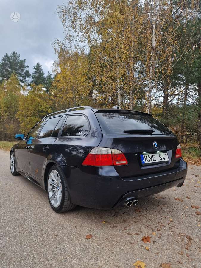BMW 530 2007 — interior
